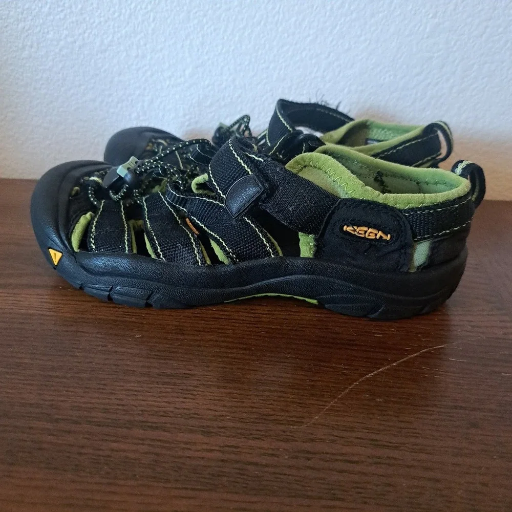 KEEN Newport H2 Kids Waterproof Sport Sandals Black Lime Green 1012296